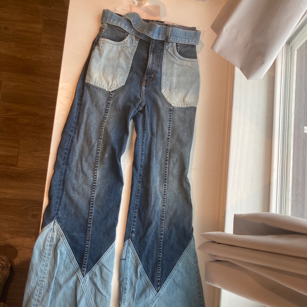 High waisted jeans